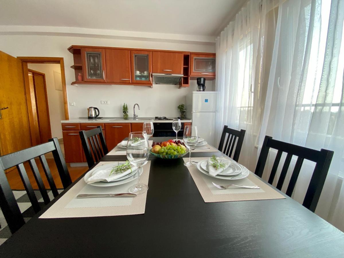 Penthouse Cityview Pula Bagian luar foto