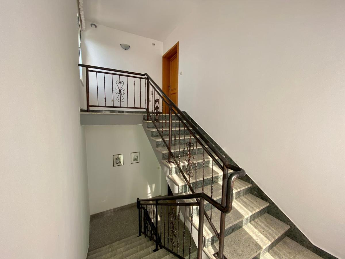 Penthouse Cityview Pula Bagian luar foto